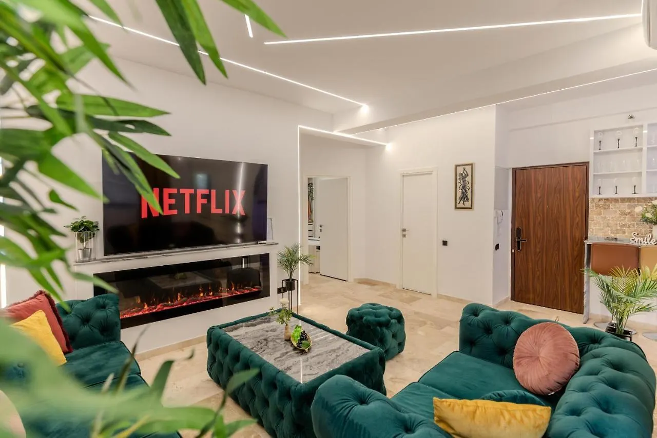 Apartamento Luxury & Comfort: Smart 2Br-Apt At Unirii Square Bucareste