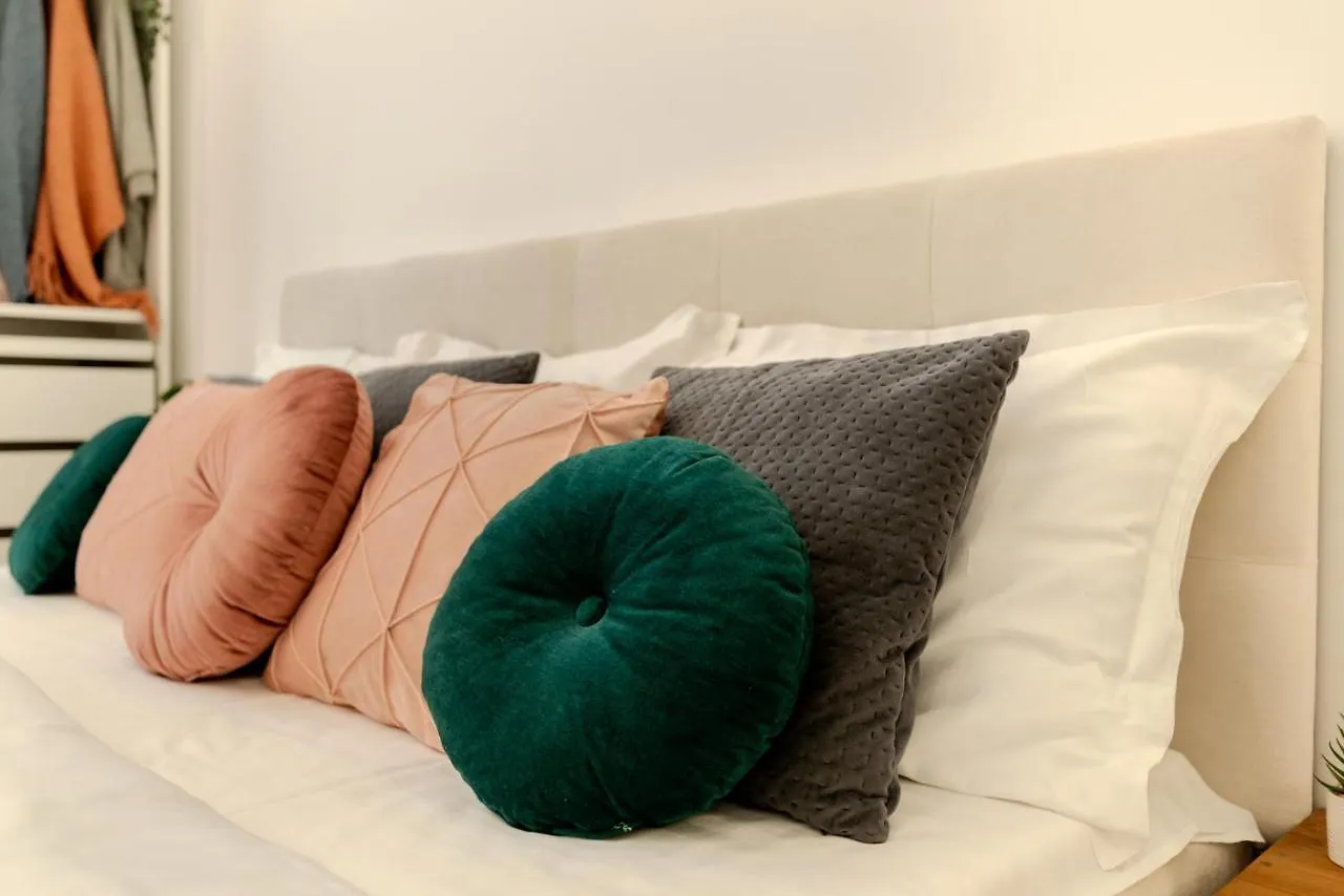Apartamento Luxury & Comfort: Smart 2Br-Apt At Unirii Square Bucareste
