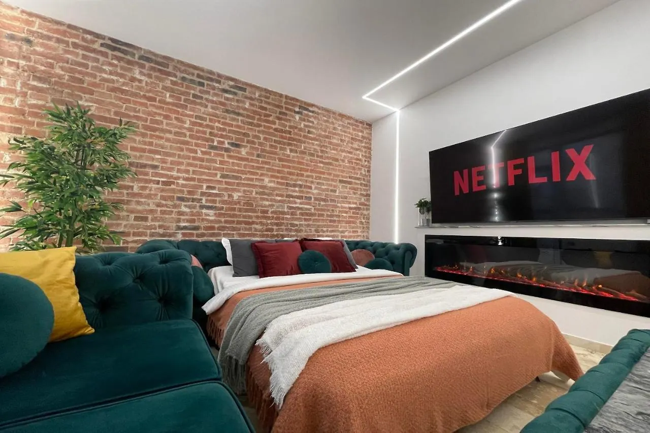 Apartamento Luxury & Comfort: Smart 2Br-Apt At Unirii Square Bucareste